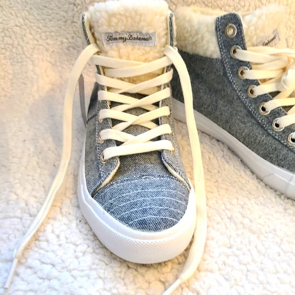 Tommy Bahama - NWT - gray denim look with faux shearling high-top sneake… - Picture 2 of 12